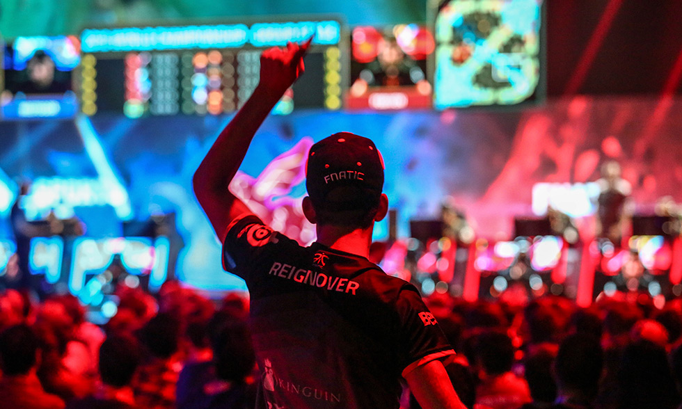 宁王直播锐评BLG击败IG：中路差距明显，过度吹捧后果严重，BLG胜利实至名归