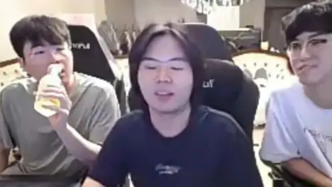 BLG打破TES不败金身，LPL春季赛内战幻神对决揭晓